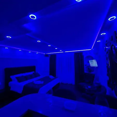 Luxury 2