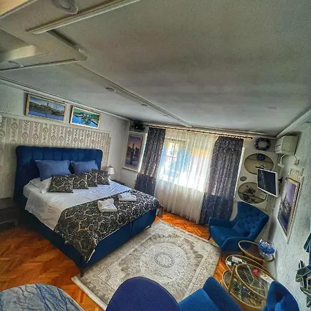 Apartamento Luxury 2 *