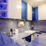 Διαμέρισμα Luxury 2 *