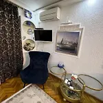 Luxury 2 * Σπλιτ