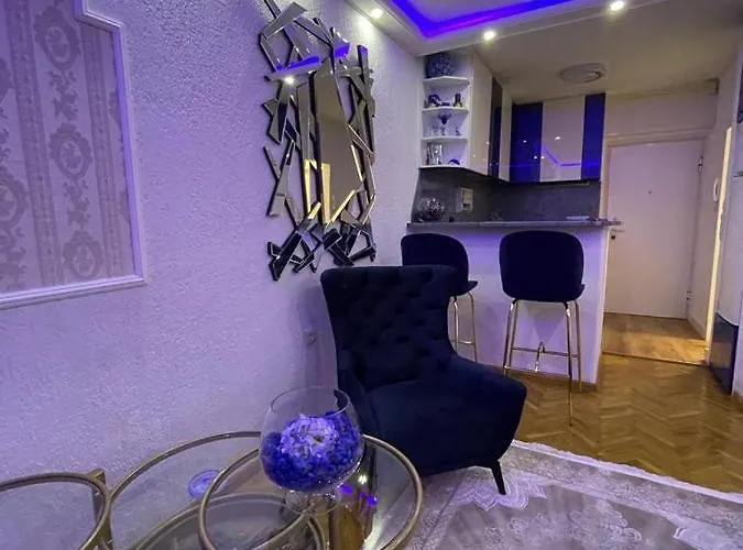 Luxury 2 *